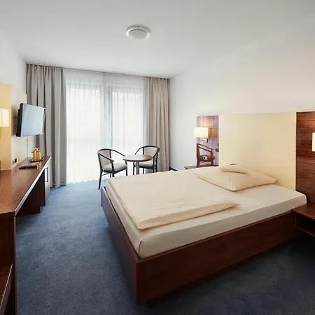 Stadthotel Am Wasen 3*