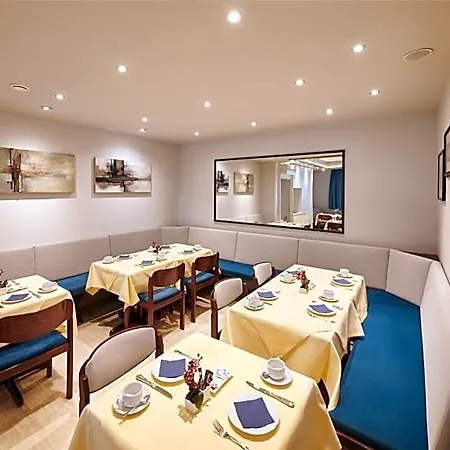 Stadthotel Am Wasen מלון