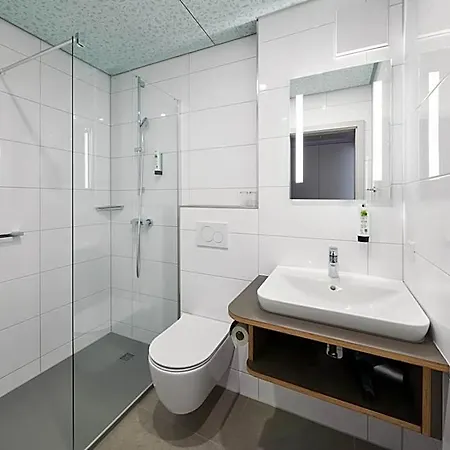 מלון Stadthotel Am Wasen 3*