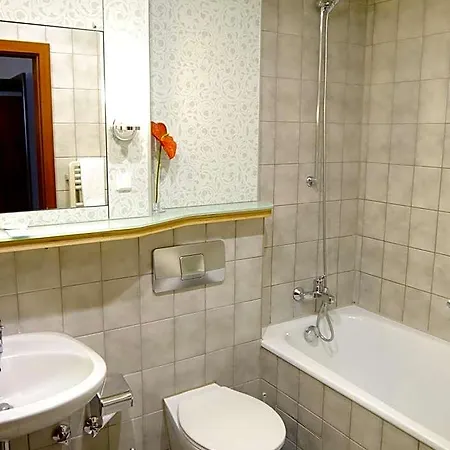מלון Stadthotel Am Wasen שטוטגרט